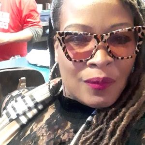 Meet your Posher, Vilisia